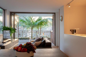 2 Bedroom Apt in Potts Point with Parking